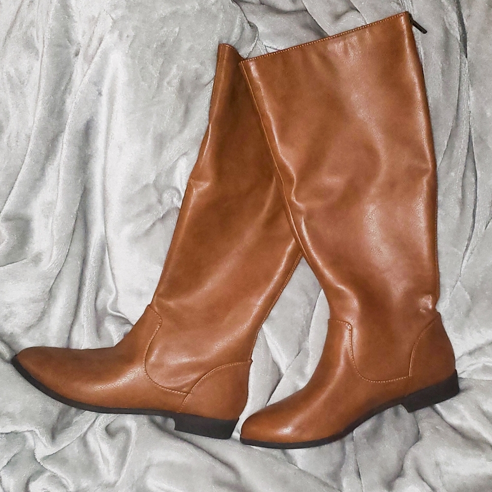 American Eagle Boots, Size 8, Caramel Brown